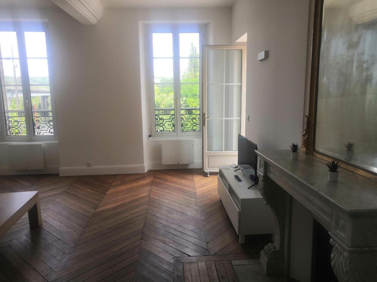 Appartement Grand 2P Terrasse Bord De Seine à Mantes-la-Jolie Extérieur photo