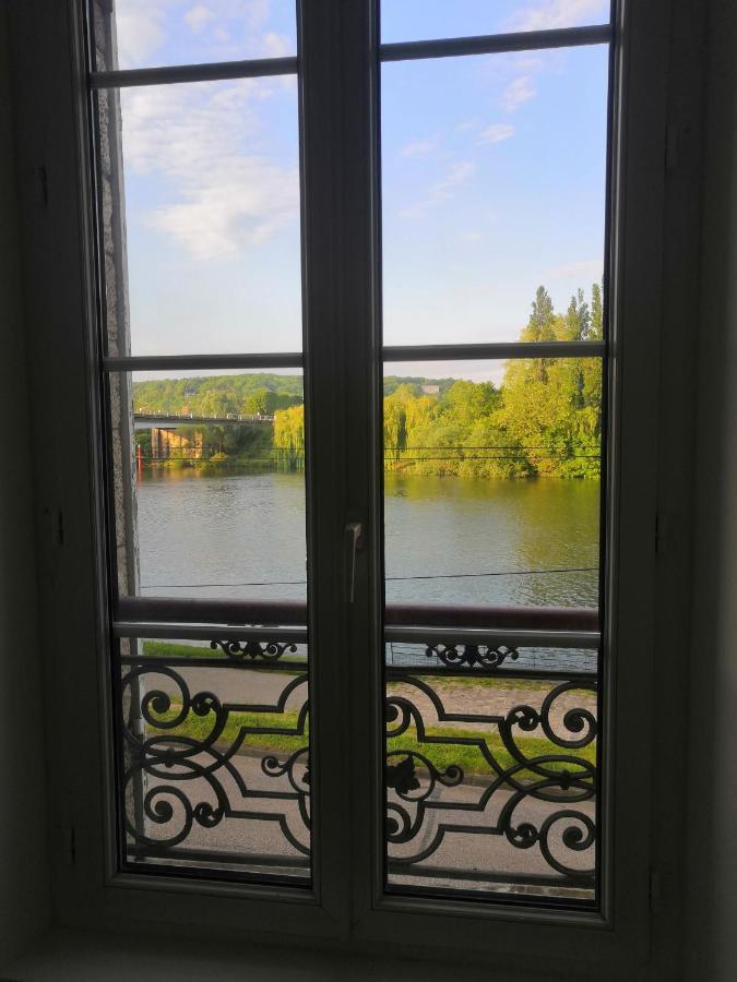 Appartement Grand 2P Terrasse Bord De Seine à Mantes-la-Jolie Extérieur photo